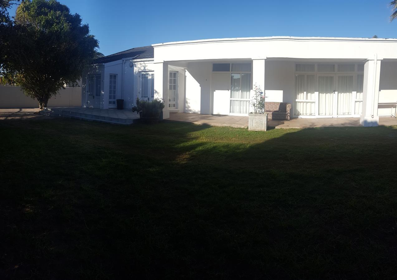 Blu Bed & Breakfast Port Elizabeth Dış mekan fotoğraf